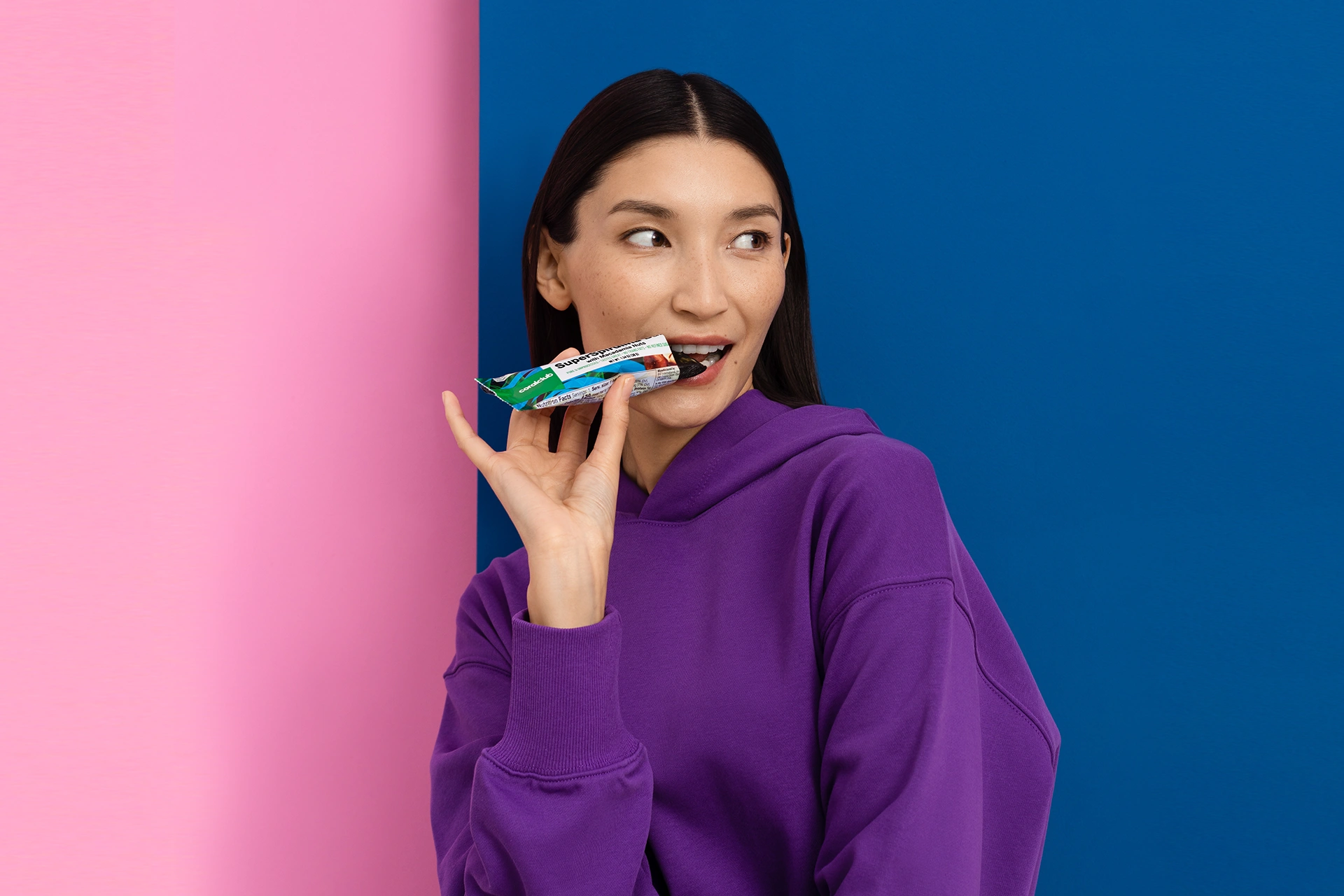  SuperSpirulina Bar s makadamovými ořechy 